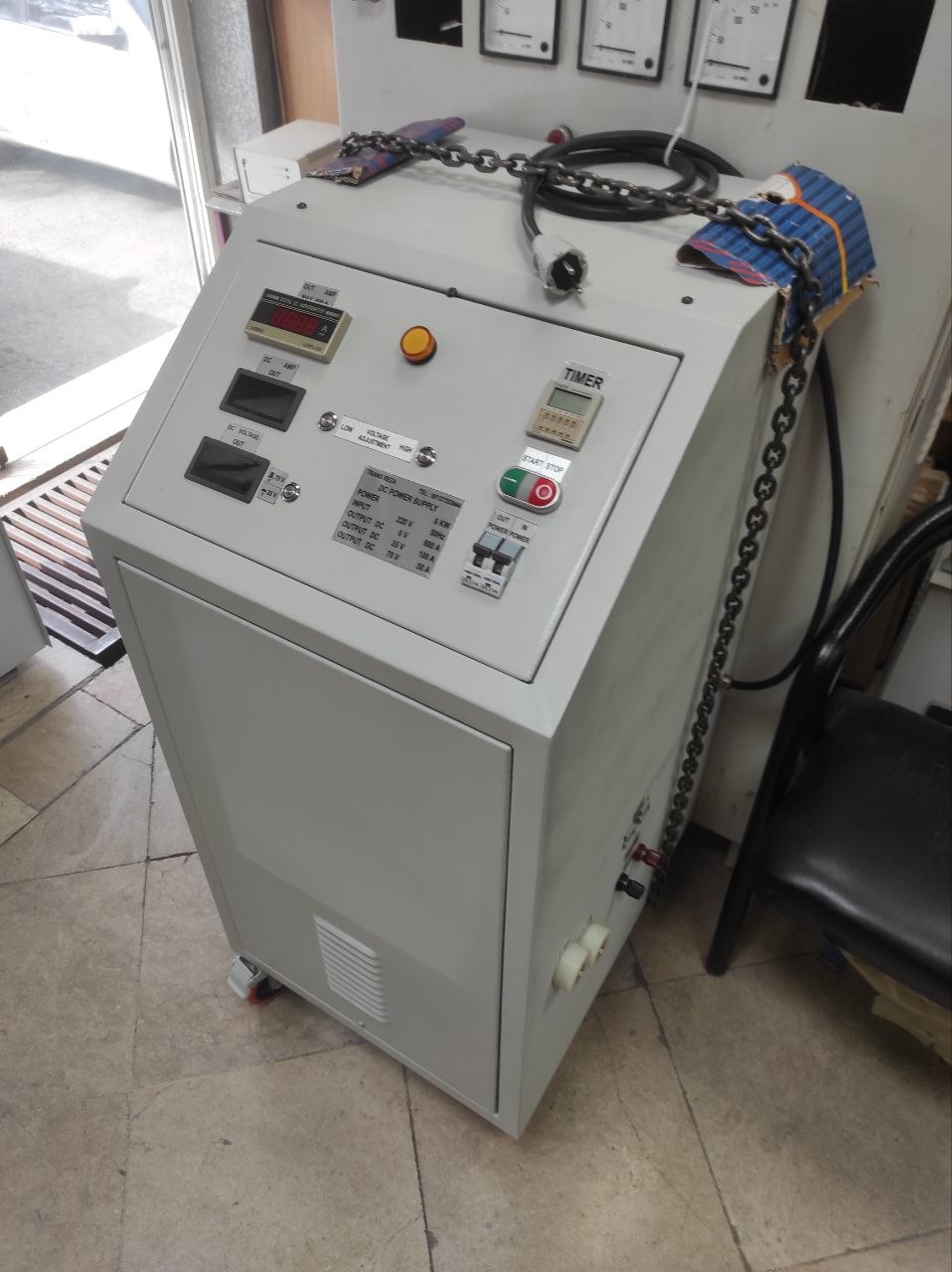 منبع تغذیه DC صنعتی
